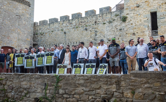 Image-une-présentation-des-nouveaux-maillots
