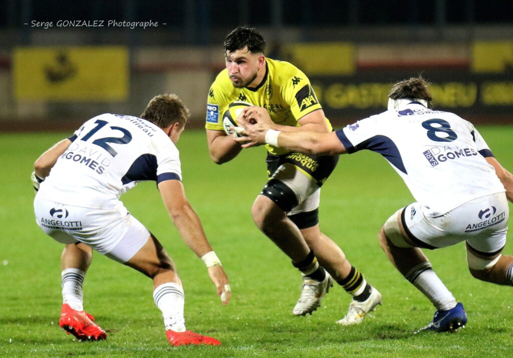 1ère en pro pour Guilhem Vettore au poste de n°8 - Crédit photo : Serge Gonzalez